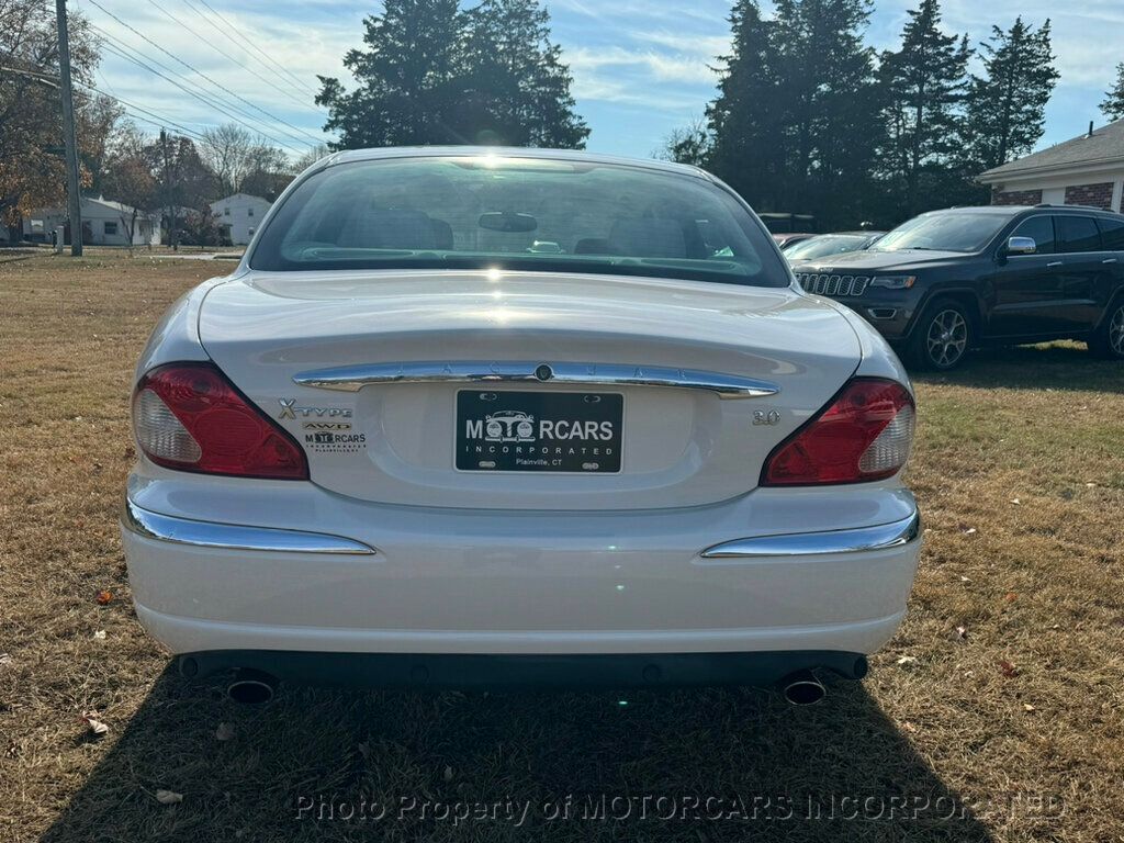 2003 Jaguar X-Type photo 6