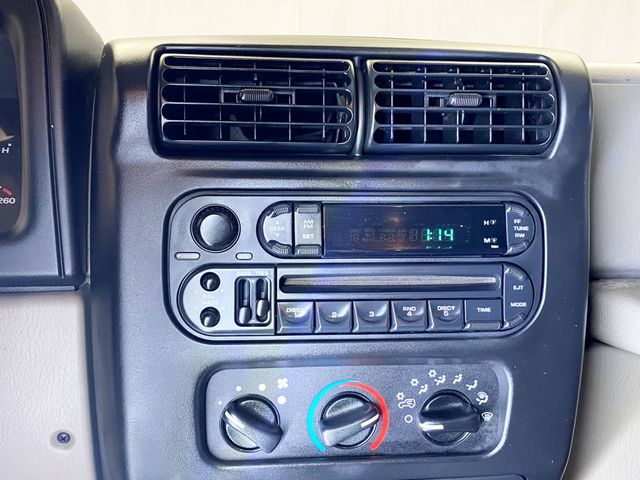 2003 Jeep Wrangler 2dr X - 22941647 - 32