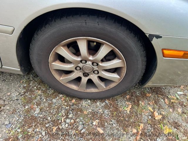 2003 Lexus ES 300 4dr Sedan - 22934594 - 12