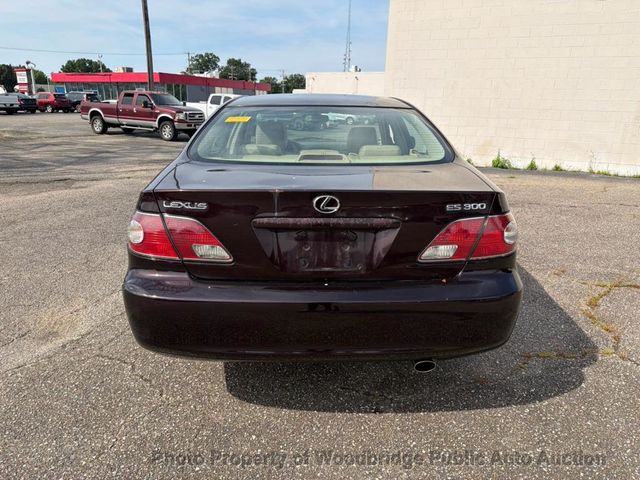 2003 Lexus ES 300 4dr Sedan - 23047695 - 2