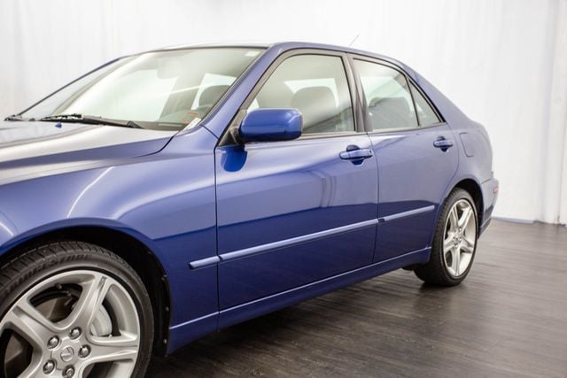 2003 Lexus IS 300 4dr Sedan Manual Trans - 22651869 - 34