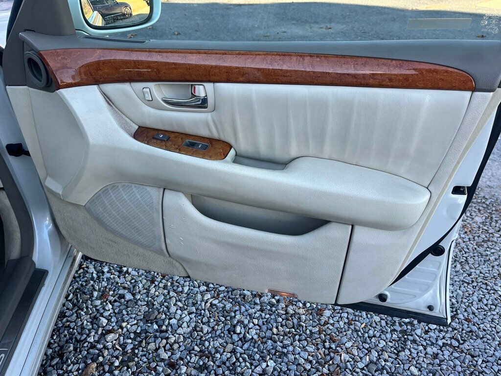 2003 Lexus LS 430 The Ultimate Road Car - 22937910 - 32