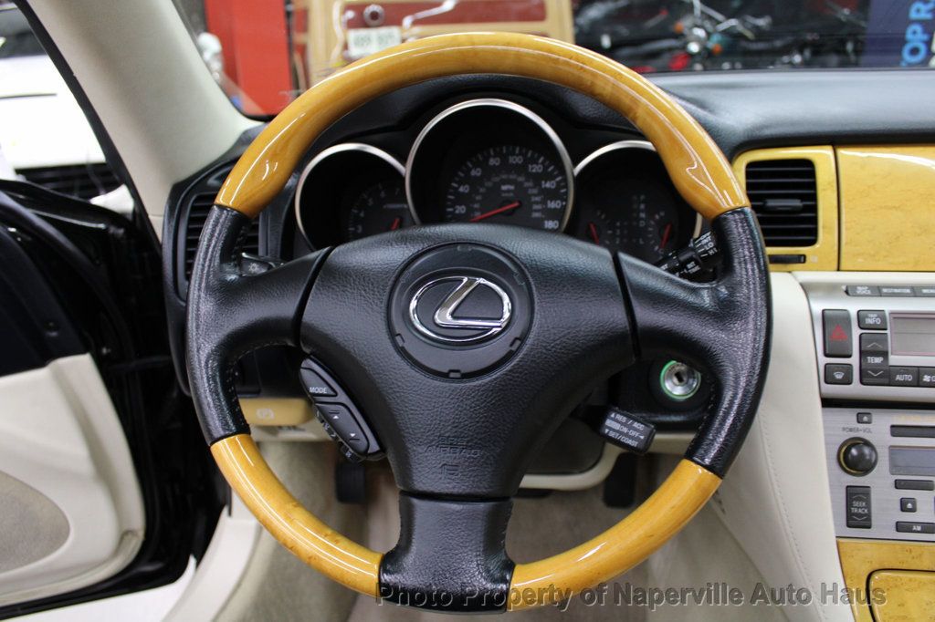 2003 LEXUS SC - Image 21