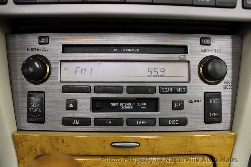 2003 LEXUS SC - Image 24