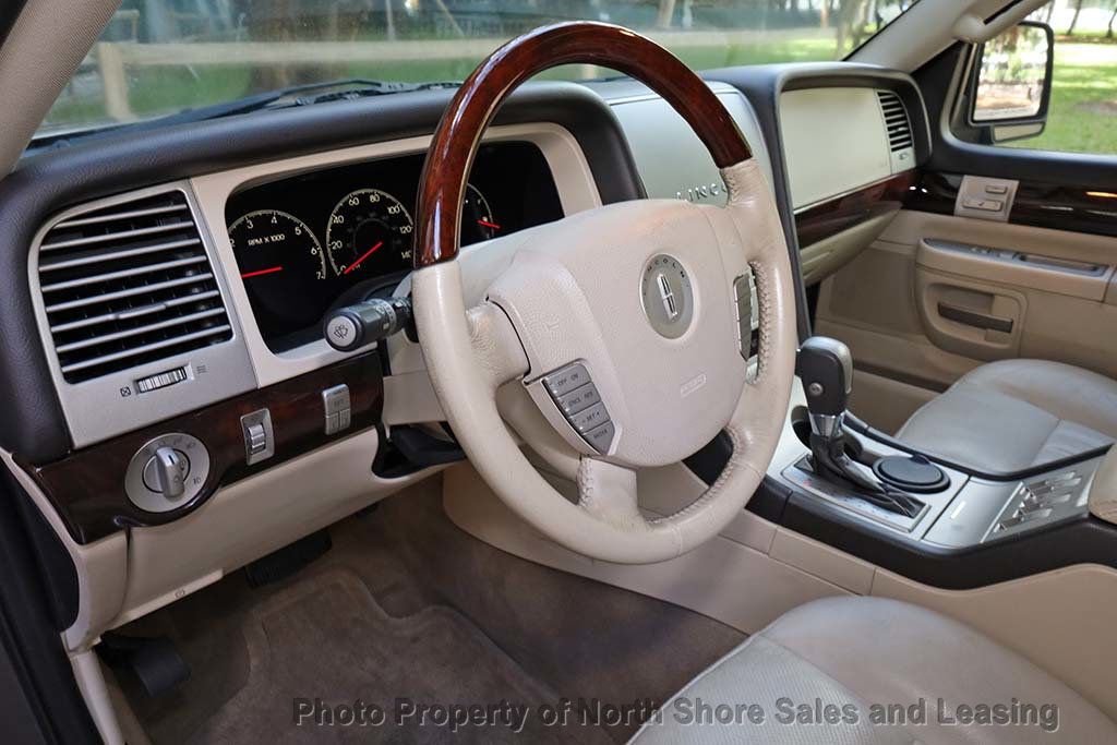 2003 Lincoln Aviator Premium photo 25