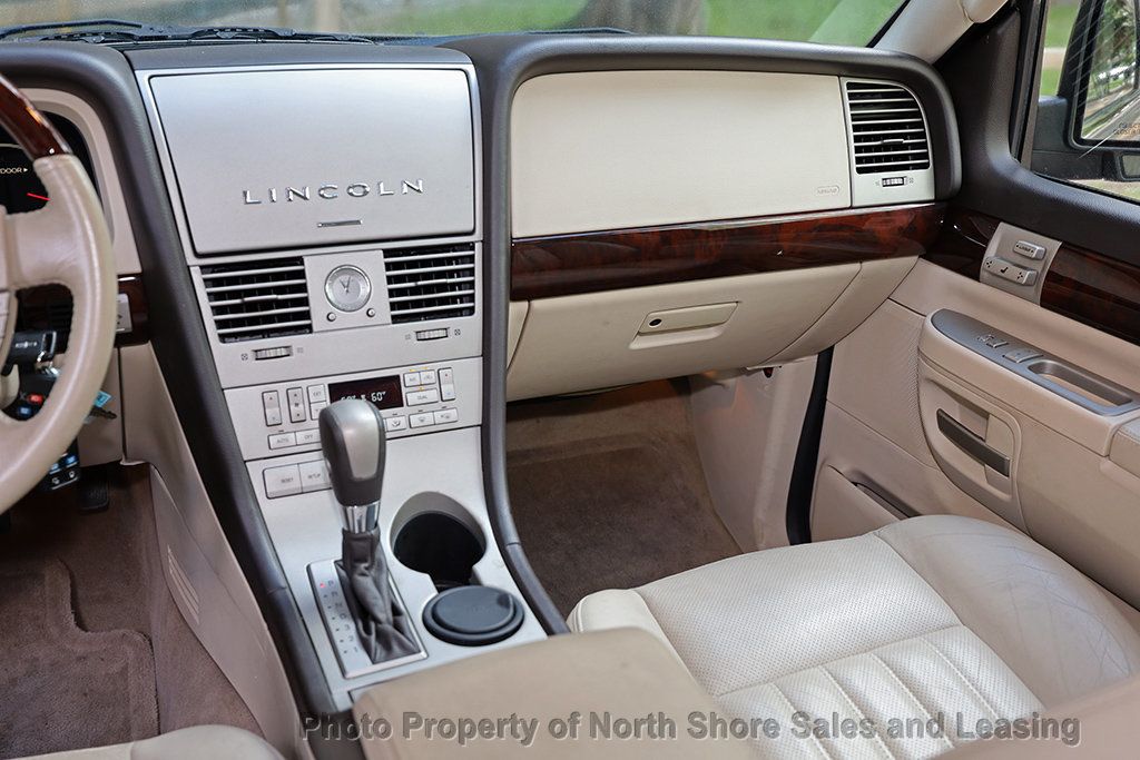 2003 Lincoln Aviator Premium photo 26