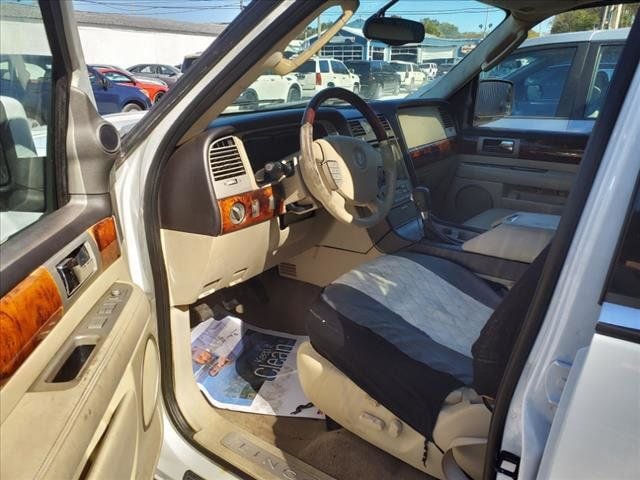 2003 Lincoln Navigator 2WD Ultimate - 22640777 - 4