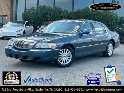 2003 Lincoln Town Car