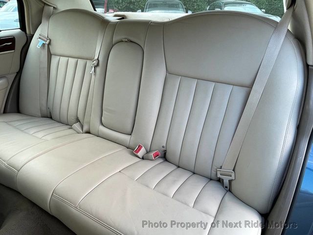 2003 Lincoln Town Car 2003 LINCOLN TOWN CAR SIGNATURE 4.6L V8 LOW MILES 615-730-9991 - 23067310 - 16