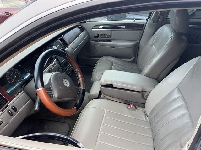 2003 Lincoln Town Car 4dr Sedan Executive - 22479603 - 2