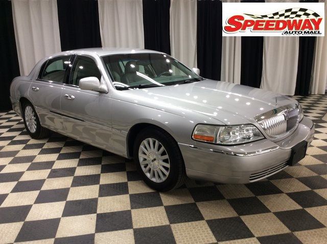 2003 Used Lincoln Town Car 4dr Sedan Executive at Speedway