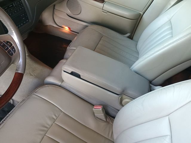 2003 Lincoln Town Car 4dr Sedan Signature Florida Car - 23043028 - 18