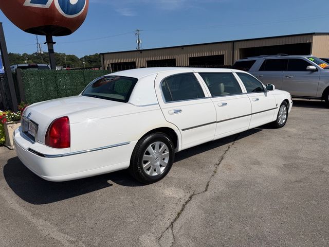 2003 Lincoln Town Car Executive - 23064187 - 5