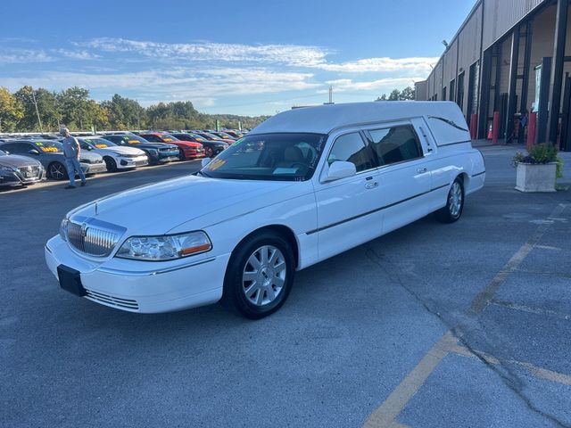2003 Lincoln Town Car Executive - 23097794 - 2
