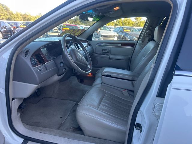 2003 Lincoln Town Car Executive - 23097794 - 7