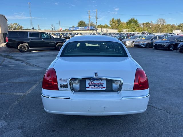 2003 Lincoln Town Car Executive - 23097796 - 4