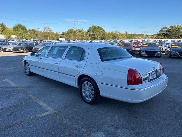 2003 Lincoln Town Car Executive - 23097796 - 5