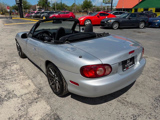 2003 Mazda MX-5 Miata 2dr Convertible Cloth 5-Speed Manual - 23008745 - 7
