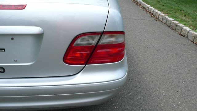 2003 Mercedes-Benz CLK CLK430 2dr Cabriolet 4.3L - 16616079 - 40