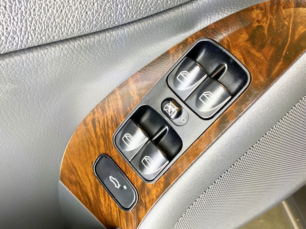 2003 Mercedes-Benz C-Class C240 4dr Sedan 2.6L AWD - 22991823 - 19