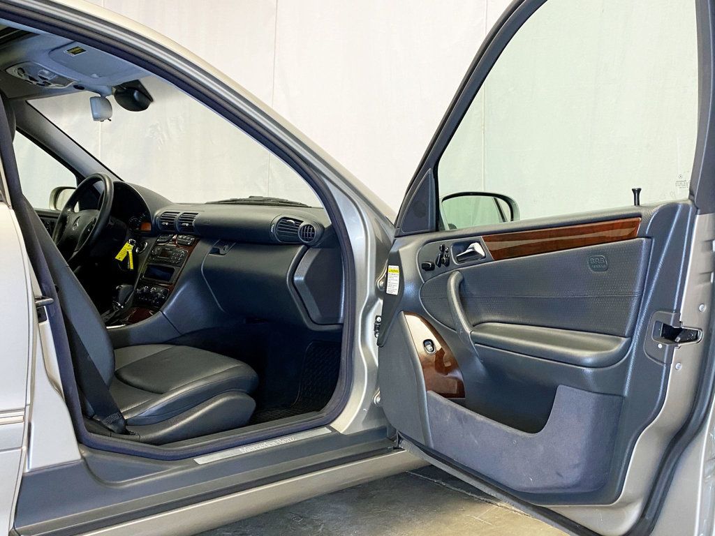 2003 Mercedes-Benz C-Class C240 4dr Sedan 2.6L AWD - 22991823 - 39