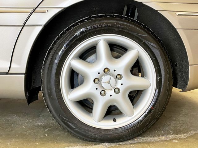 2003 Mercedes-Benz C-Class C240 4dr Sedan 2.6L AWD - 22991823 - 60