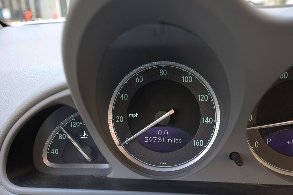 2003 Mercedes Benz SL 500 photo 11