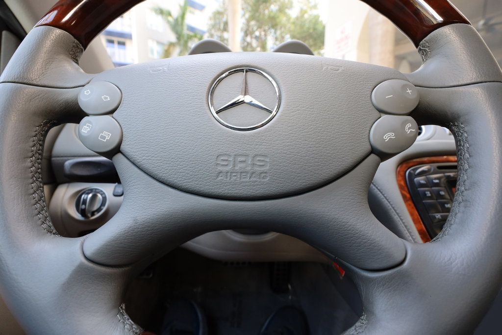 2003 Mercedes Benz SL 500 photo 29