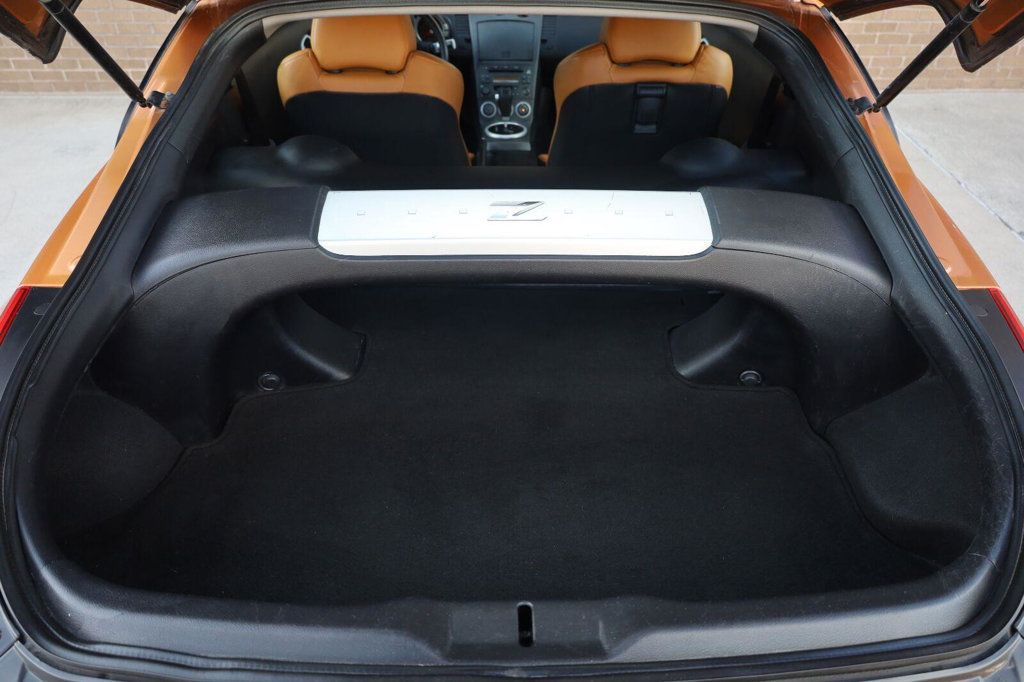 Nissan 350Z photo 13
