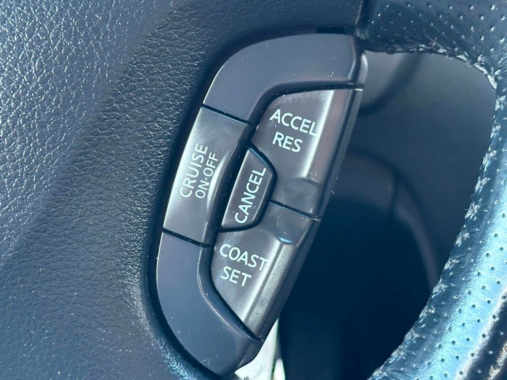 2003 Nissan Maxima 4dr Sedan SE Automatic - 22927351 - 23