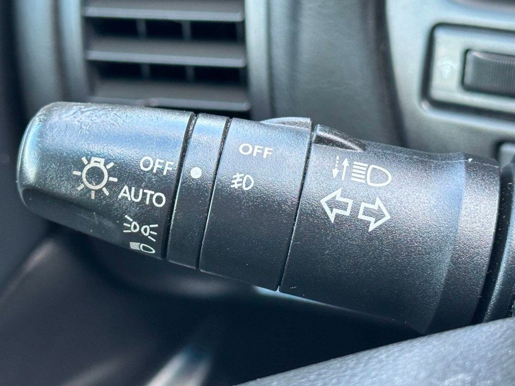 2003 Nissan Maxima 4dr Sedan SE Automatic - 22927351 - 25