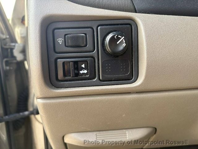 2003 Nissan Sentra 4dr Sedan GXE Automatic - 23043593 - 16