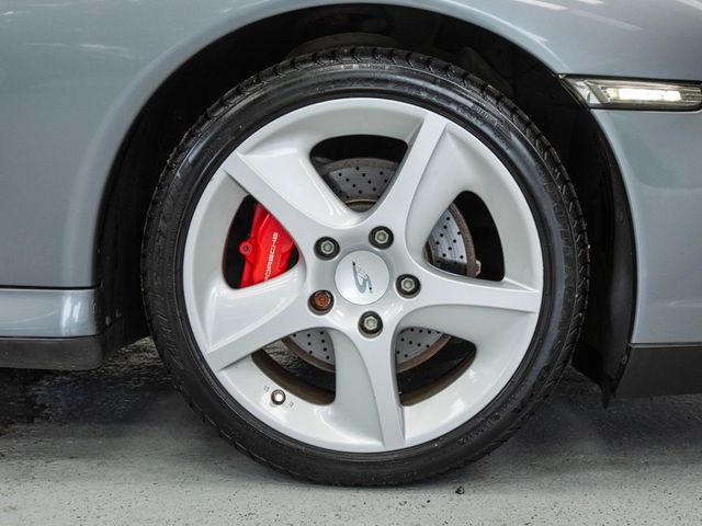 2003 Porsche 911 Carrera 2dr Carrera 4 S Coupe 6-Speed Manual - 23034121 - 9