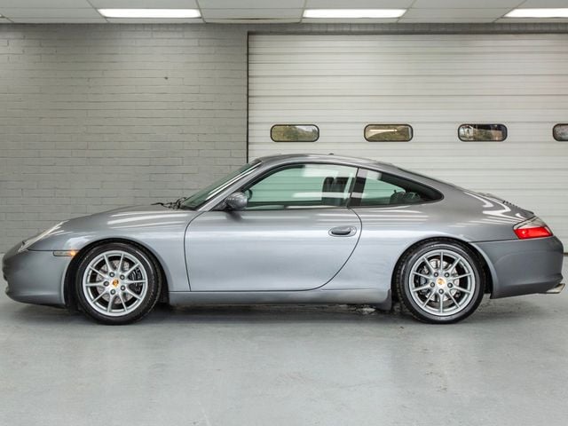 2003 Porsche 911 Carrera 2dr Carrera Coupe 6-Speed Manual - 23017434 - 3