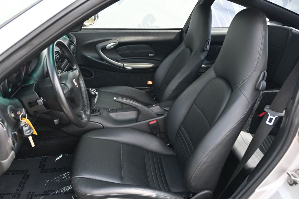 2003 Porsche 911 4S photo 10