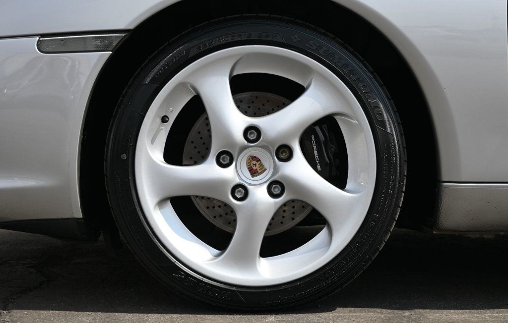 2003 Porsche 911 4S photo 4