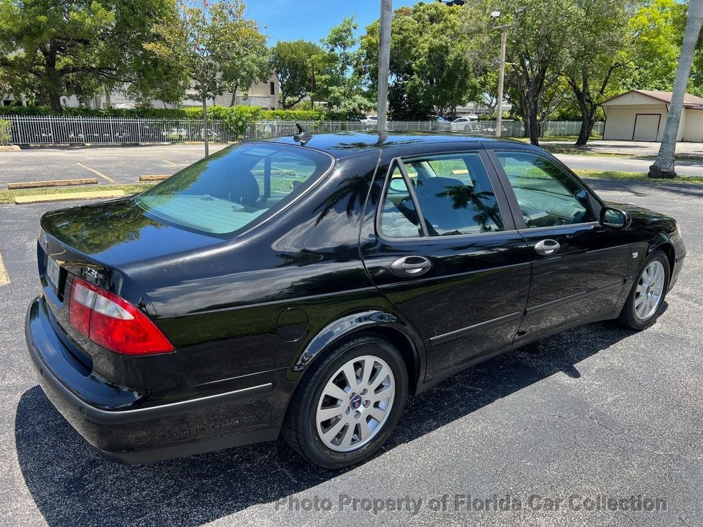 2003 Saab 9-5 photo 4
