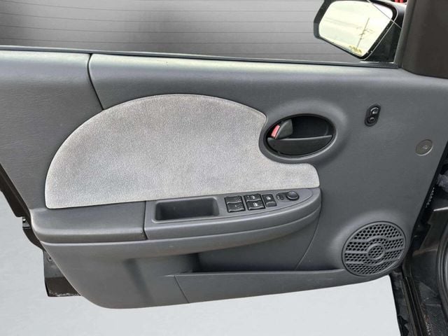 2003 Saturn Ion ION 3 4dr Sedan Automatic - 22943740 - 10