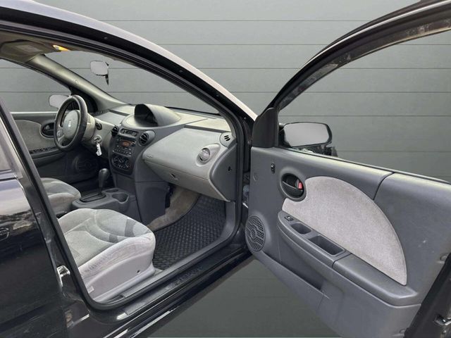 2003 Saturn Ion ION 3 4dr Sedan Automatic - 22943740 - 18