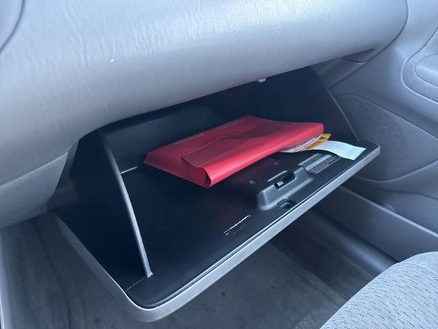 2003 Toyota Camry 4dr Sedan LE Automatic - 23002561 - 13