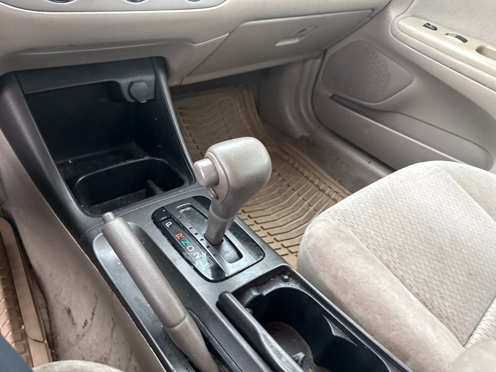 2003 Toyota Camry 4dr Sedan LE Automatic - 23084703 - 14