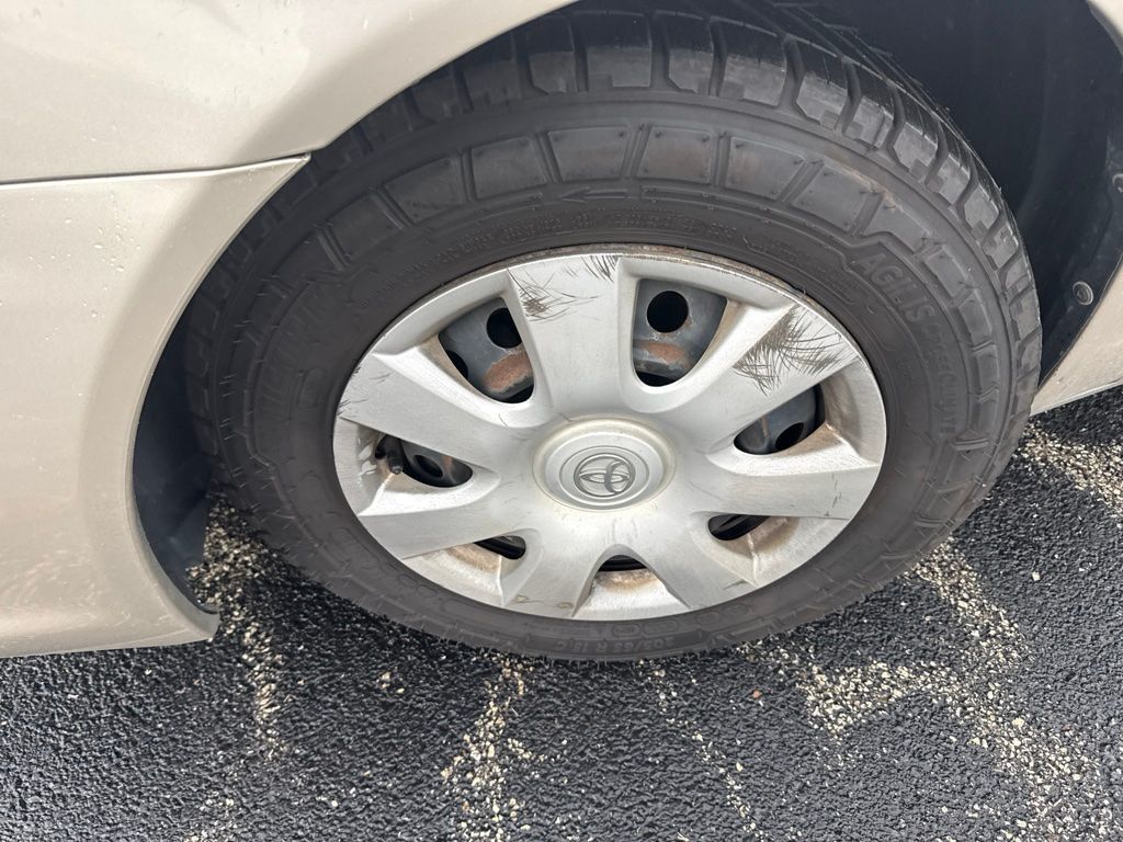 2003 Toyota Camry 4dr Sedan LE Automatic - 23084703 - 1