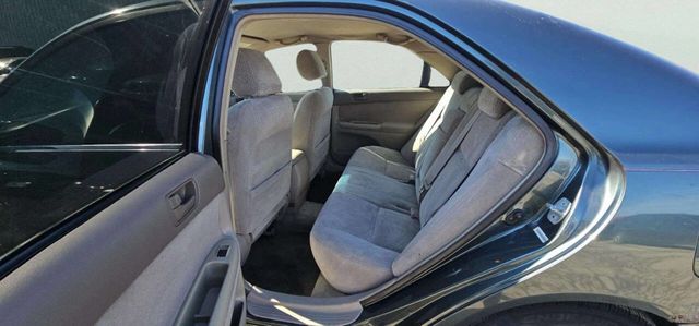 2003 Toyota Camry 4dr Sedan LE Automatic - 22991147 - 6
