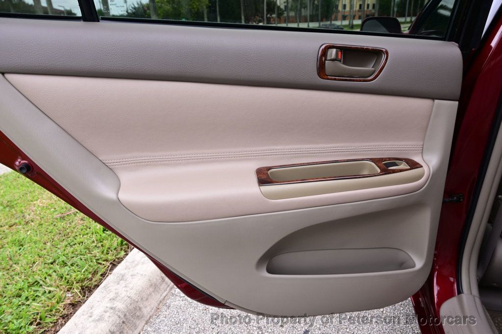 2003 Toyota Camry 4dr Sedan LE Automatic - 23089468 - 40