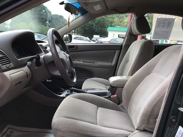 2003 Toyota Camry 4dr Sedan LE Manual - 18024515 - 11