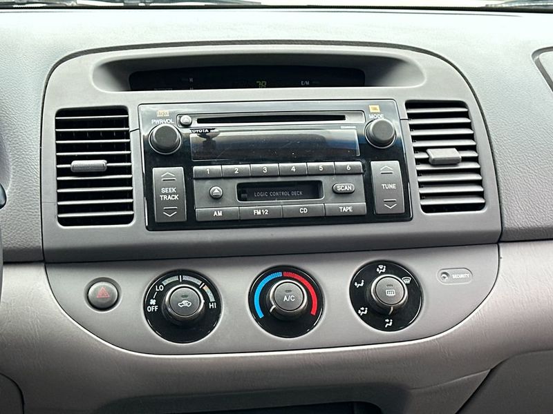 2003 Toyota Camry LE - 22991062 - 14