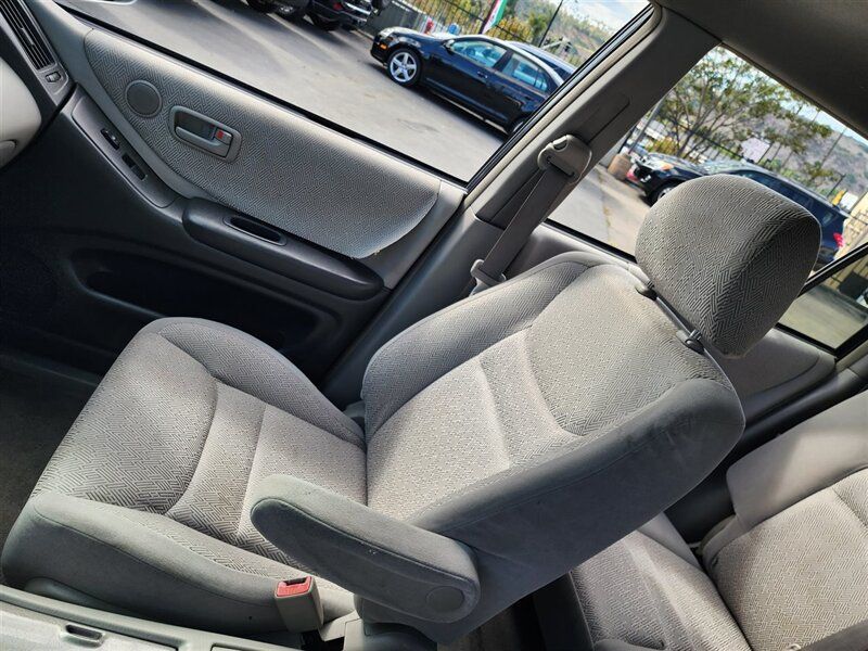 2003 Toyota Highlander 4dr 4-Cyl - 22937338 - 8