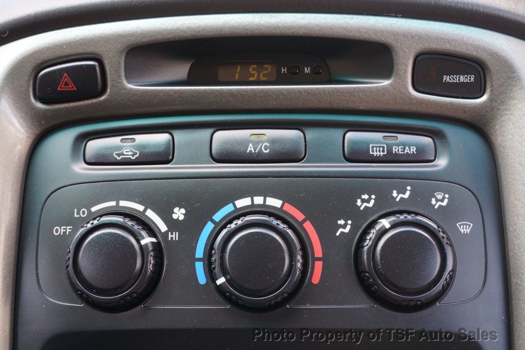 2003 Toyota Highlander Limited photo 17
