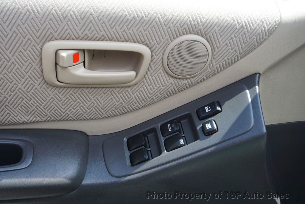 2003 Toyota Highlander Limited photo 19