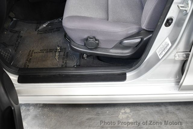 2003 Toyota Matrix 5dr Wagon XR Automatic - 22397356 - 6